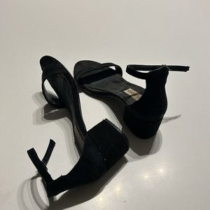 Steve Madden Short Black Heels